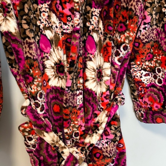 Vera Bradley Vibrant Floral Hooded Fleece Robe with Belt S/M - Picture 3 of 5